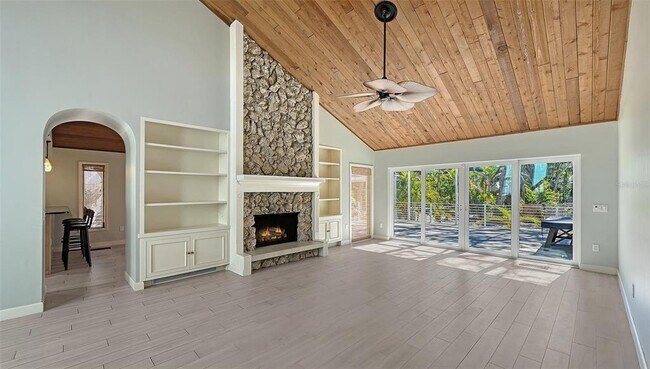 Building Photo - 5310 Hidden Harbor Rd