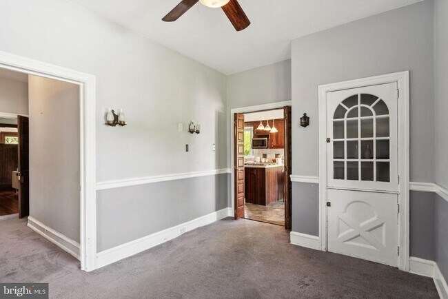Building Photo - 919 Skippack Pike
