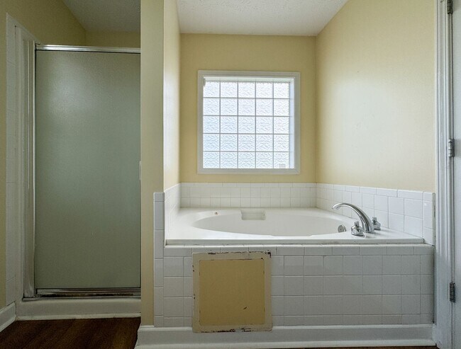 Building Photo - 316 Ivy Wood Lane