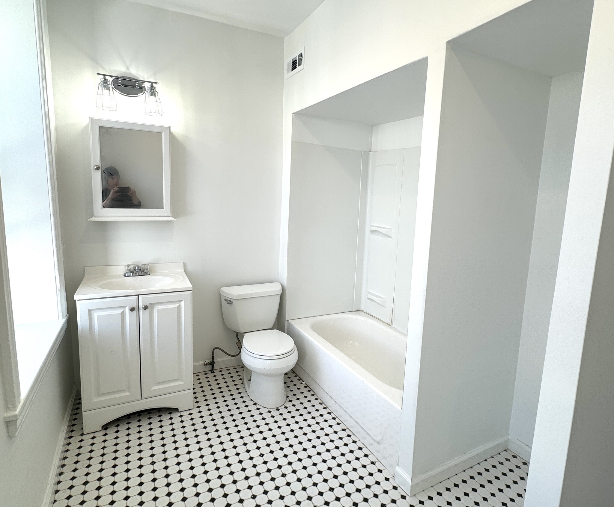 master bathroom showing storage - 4331 Main St