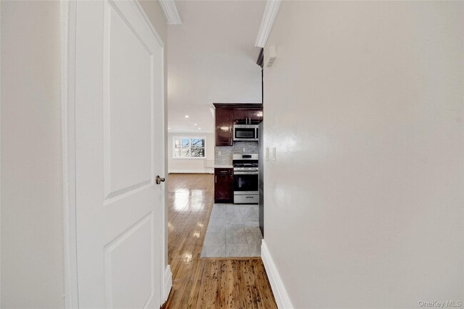 Building Photo - 4392 Carpenter Ave
