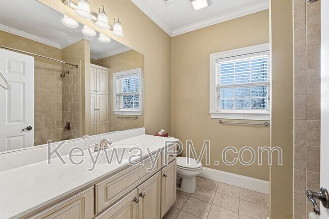 Building Photo - 529 John Fox Run