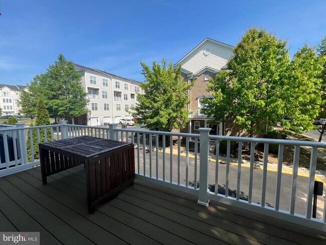 Building Photo - 14878 Potomac Branch Dr