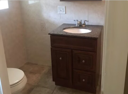 Building Photo - 12 Sachem St