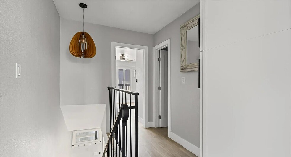 Building Photo - 1111 Seacoast Dr