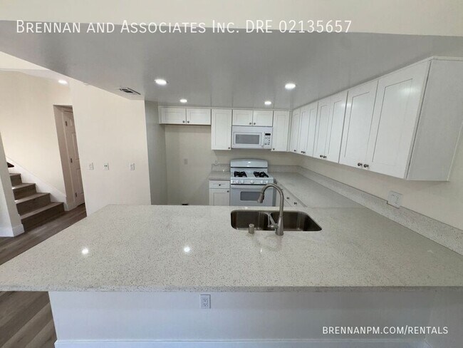 Building Photo - 1130 Sumner Ave