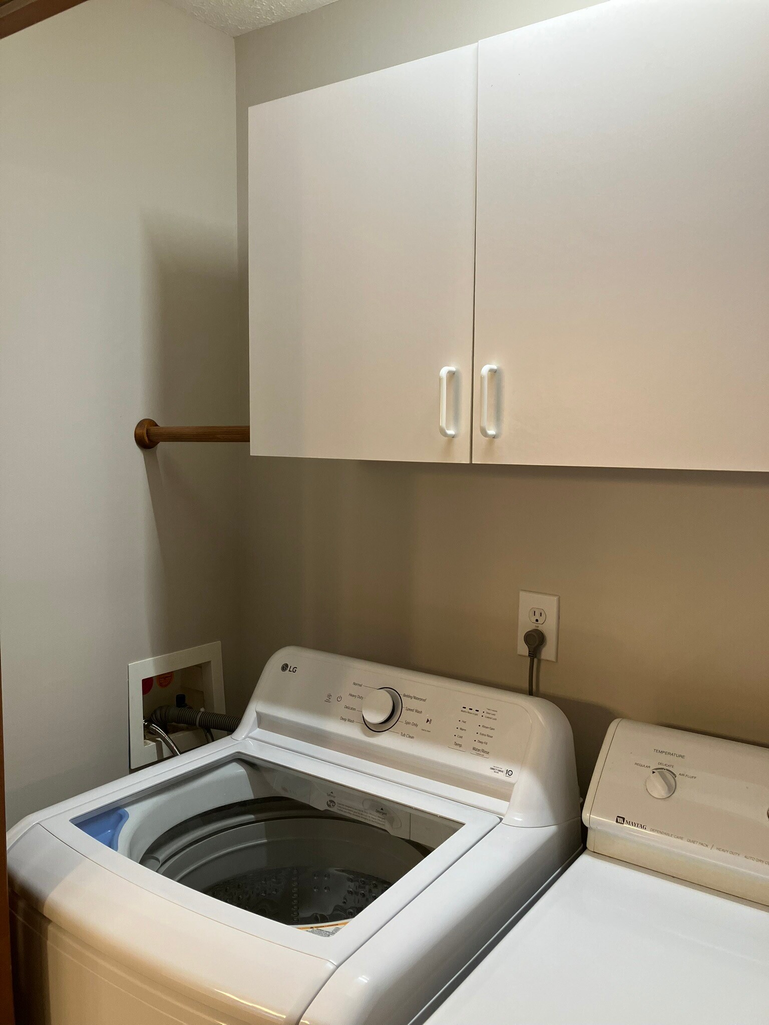 Washer & Dryer with storage above - 4747 Knollwood Dr NW