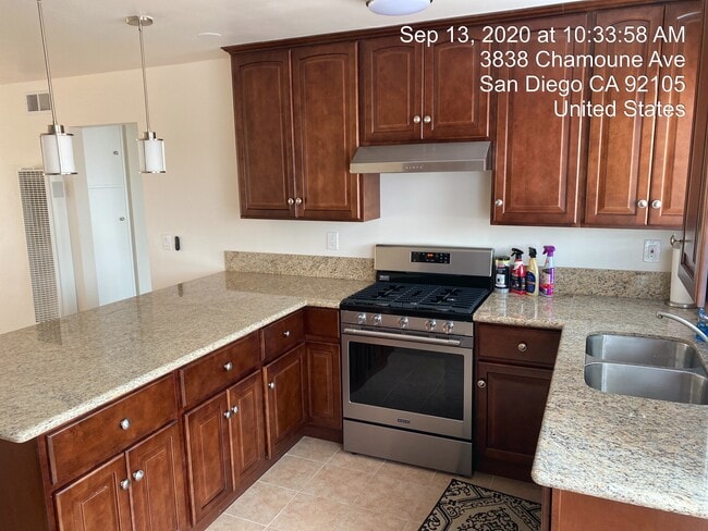 Building Photo - 3838 Chamoune Ave