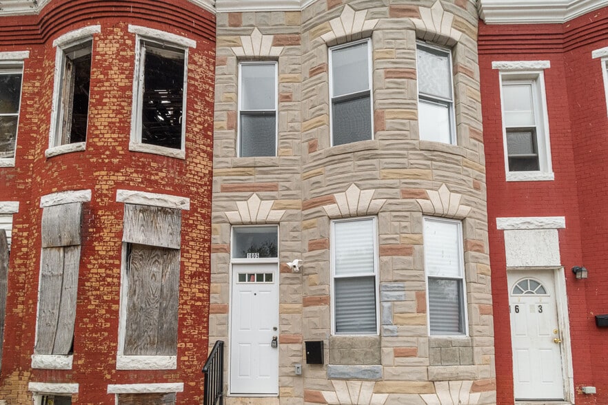 Welcome Home! Class and Grandeur! - 1605 McKean Ave