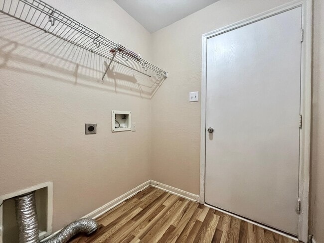 Building Photo - 13410 Blue Swallow Dr