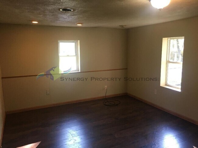 Building Photo - Madison Ranch