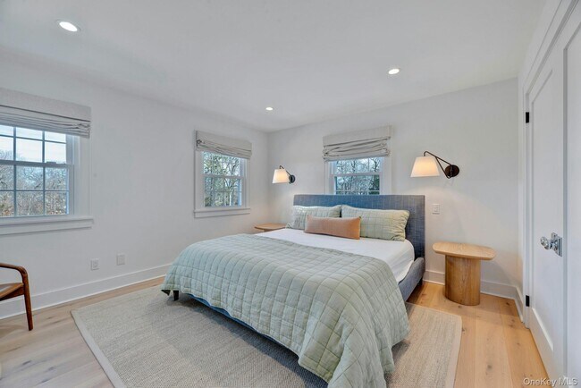 Building Photo - 110 Sleepy Hollow Ln