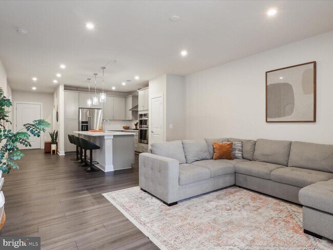 Building Photo - 106 St Ives Pl