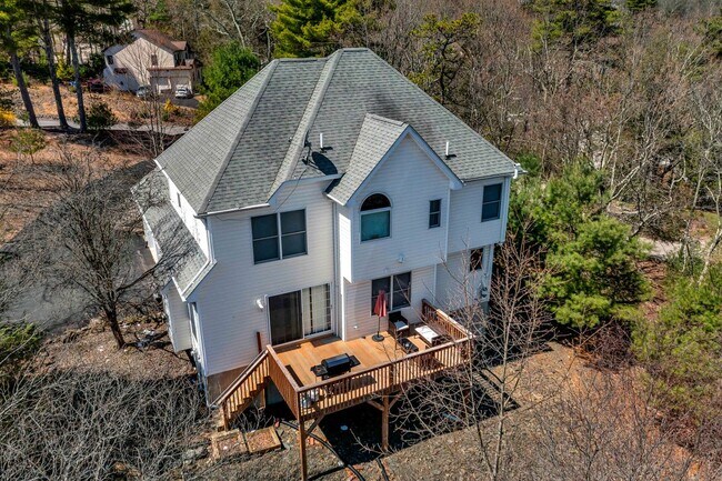 Building Photo - 117 Water Tower Cir