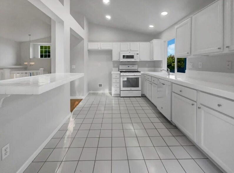 Building Photo - 1540 Pastal Way