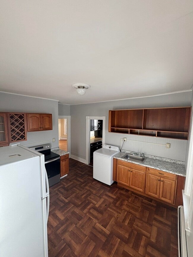 Building Photo - 100 Ashland St