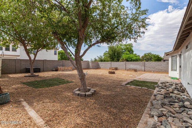 Building Photo - 40234 N Lerwick Dr