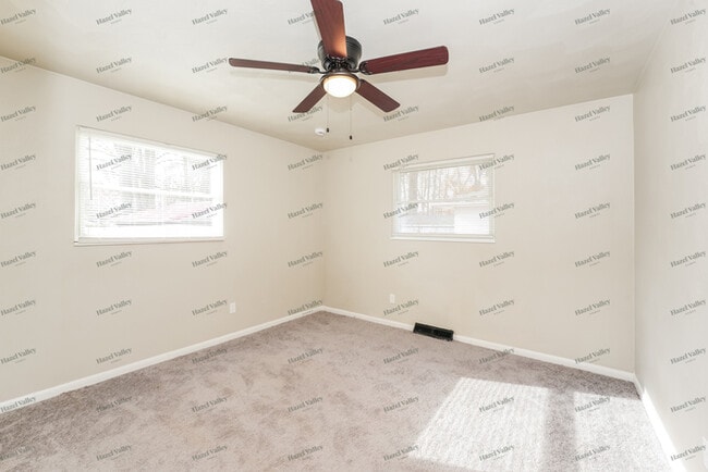 Building Photo - 707 Stanford Ave