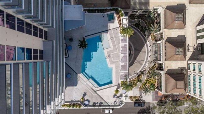 Building Photo - 275 1st Ave S