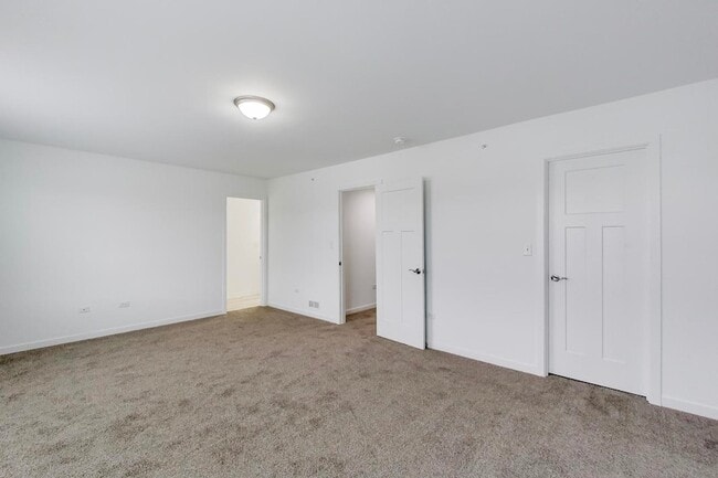 Building Photo - 1234 Gillespie Ln