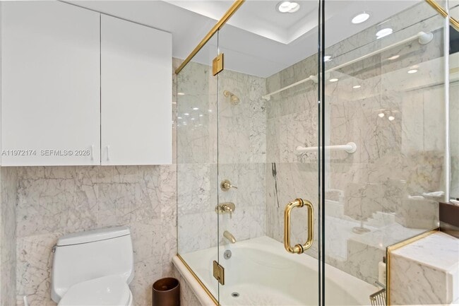 Building Photo - 1901 N Ocean Blvd