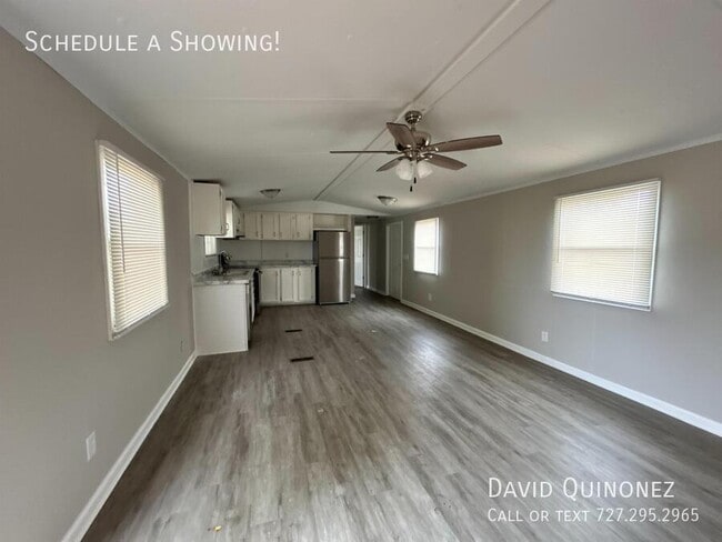 Building Photo - 5716 Heather View Ln