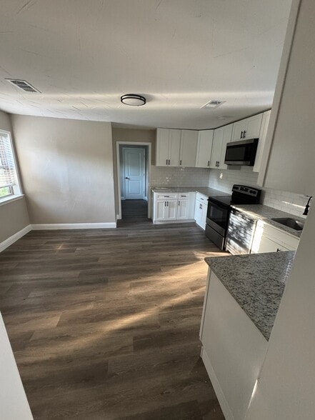 Building Photo - 152 Riverboat Dr