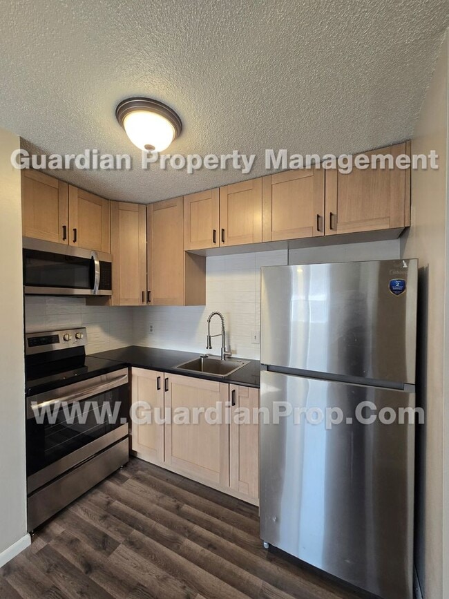 Building Photo - 2426 County Rd I