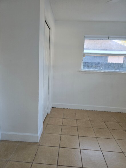 Building Photo - 1832 Callahan St