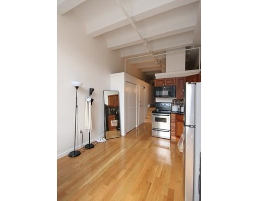 Building Photo - 12 Stoneholm St
