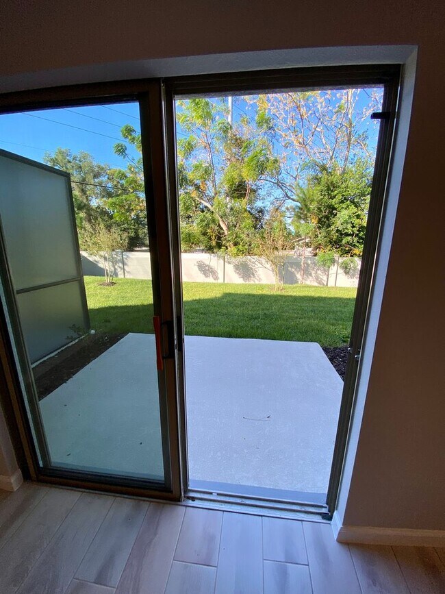 Building Photo - Brand New Townhome for Rent in Gated Commu...