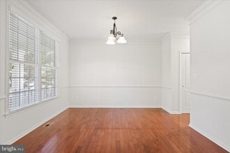 Building Photo - 15221 Londons Bridge Rd