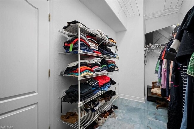 Building Photo - 5024 SW 8th Pl