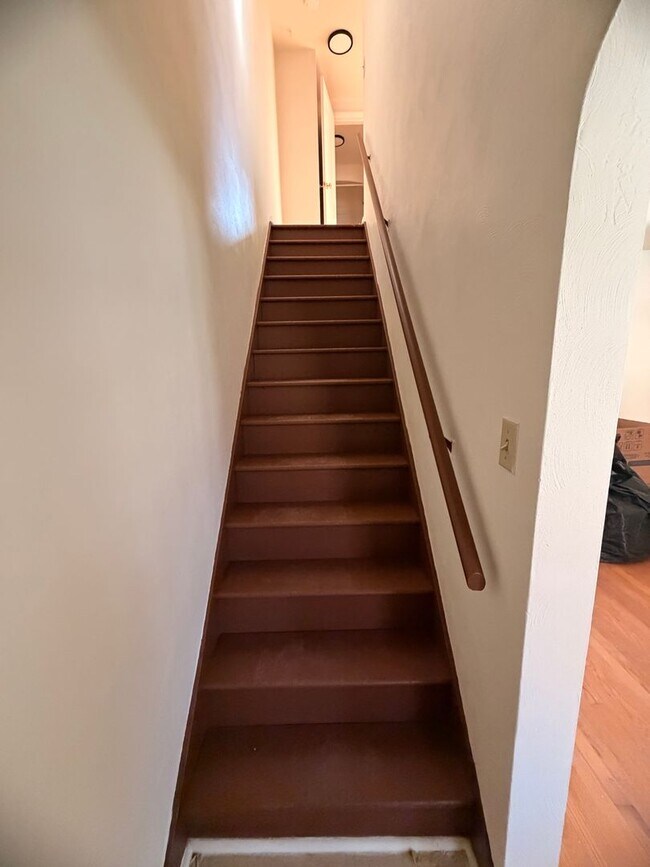 Building Photo - 4861 Bull Creek Rd