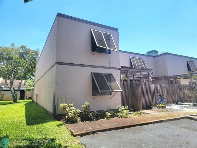 Building Photo - 12270 NW 11th St