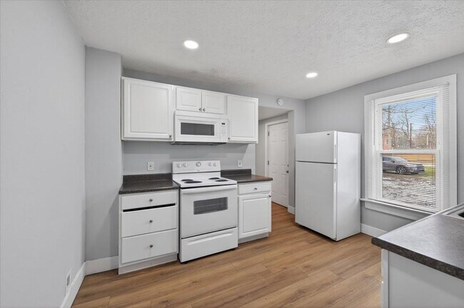 Building Photo - 2956 Central Ave - $1,200/mo.