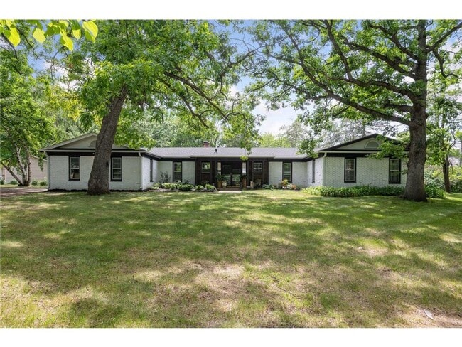 Primary Photo - 13641 Spring Lake Rd