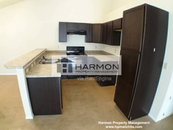 Building Photo - 2370 N Garland St