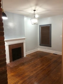 Living room looking towards the front. - 116 Bowmar St