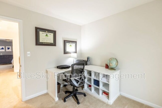 Building Photo - 1480 Delphi Ln