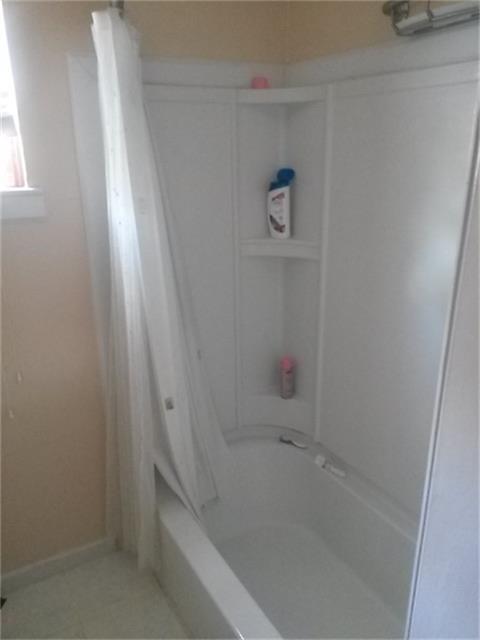 Building Photo - 13807 Towne W Blvd