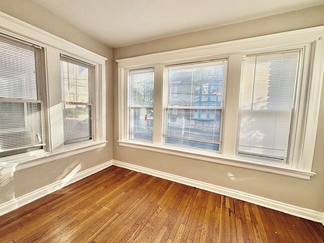 Building Photo - The Belmar