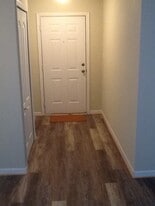 Building Photo - 8911 Town Center Cir