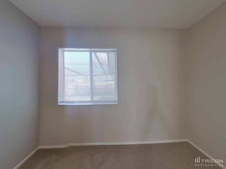 Building Photo - 191 Summerset Dr