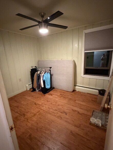Bedroom 1 - 166 4th St