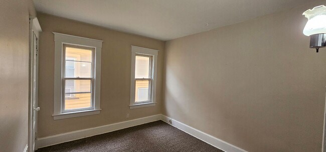 Building Photo - 1522-1522 Alameda Ave