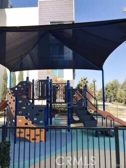 Building Photo - 2320 Synergy