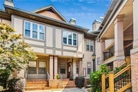 Building Photo - 1344 Stillwood Dr NE