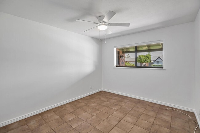 Building Photo - 8308 E Turney Ave