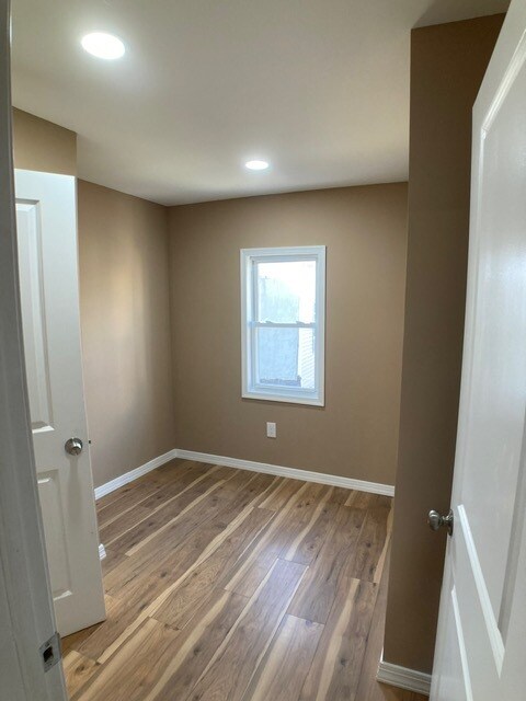 Building Photo - 4523 Parrish St